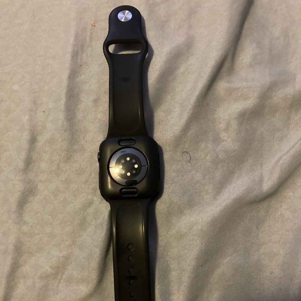 Apple Watch Series 6 (GPS + Cellular , 40mm)